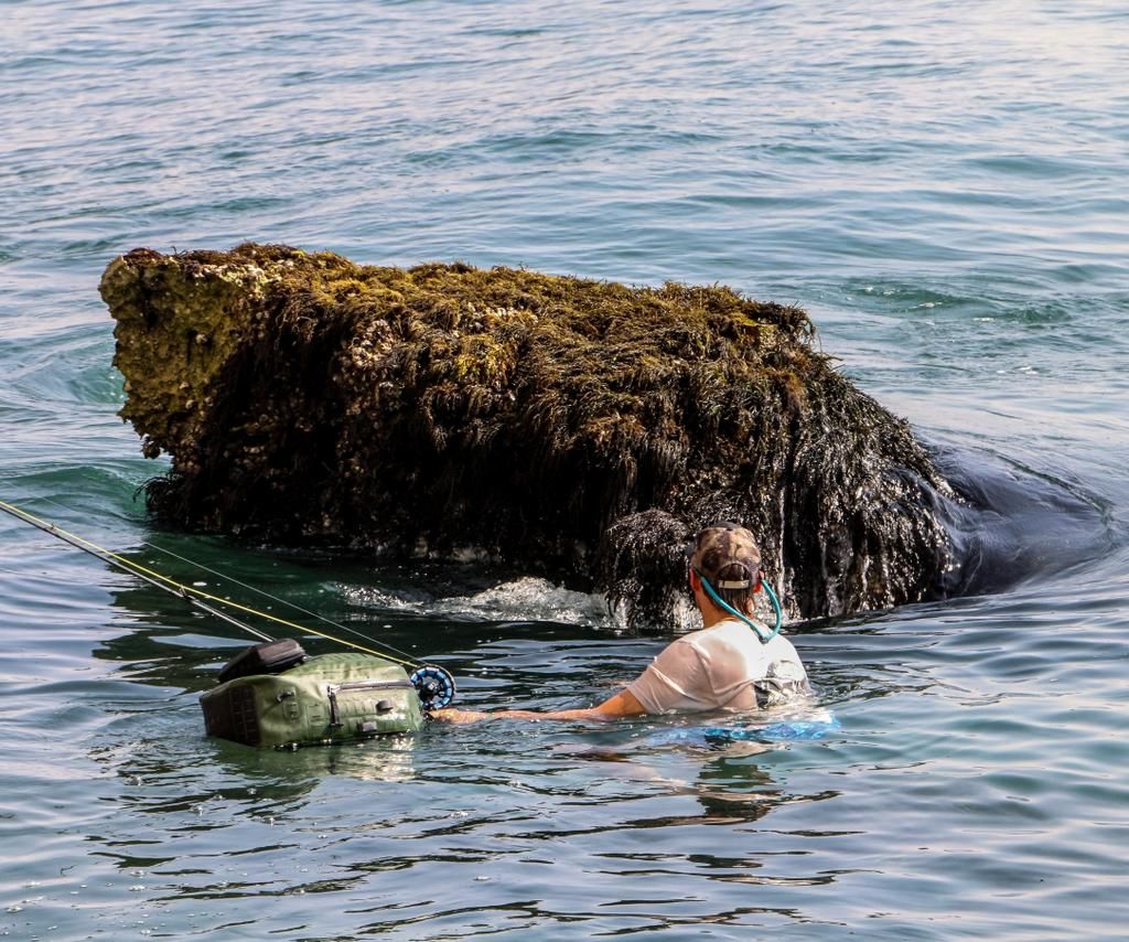 Walt Otter waterproof backpack flyfishing